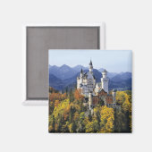 Das fantasievolle Neuschwanstein ist eines von dre Magnet (Vorderseite/Rückseite)