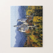 Das fantasievolle Neuschwanstein ist eines von dre Puzzle (Vertikal)