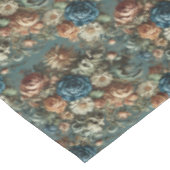 Das Flüstern, das das Messer beschleunigt - Med-Mu Tischdecke (Schrägansicht)