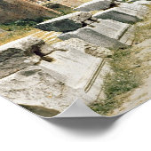 Das Forum mit den Bergen im Hintergrund Poster (Ecke)