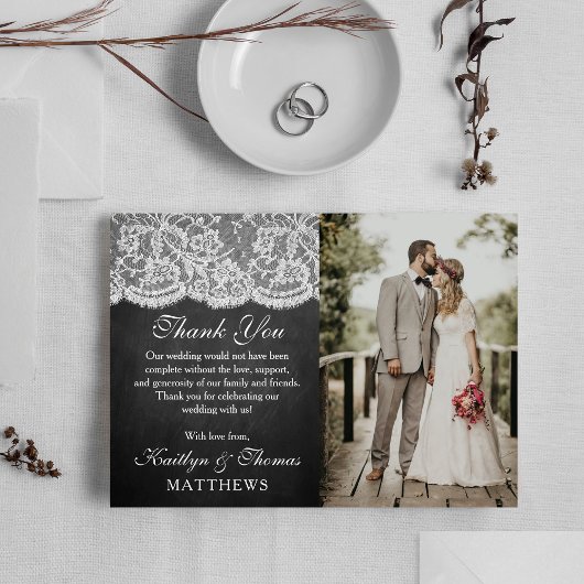 Das Foto der Chalkboard & Lace Wedding Collection Dankeskarte