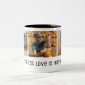 Das Foto eines Mädchens erster Liebe Zweifarbige Tasse (Mittel)