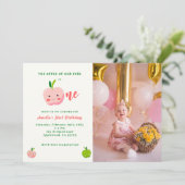 Das Foto zum ersten Geburtstag des Apfels Einladung (Stehend Vorderseite)