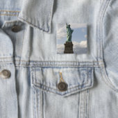 Das Freiheitsstatue auf Freiheits-Insel in neuem Button (Beispiel)
