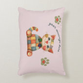 Das fröhliche, katzenfarbene Patchwork ist benutze Dekokissen (Vorderseite(Vertikal))