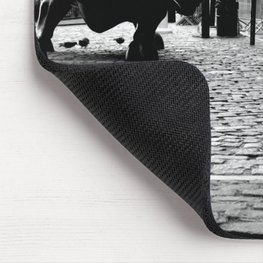 Das Furchtlose Mädchen Mousepad (Ecke)
