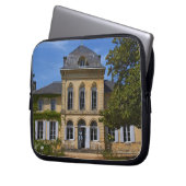 Das Gebäude des Hauptchateaus wurde renoviert durc Laptopschutzhülle (Vorderseite Links)