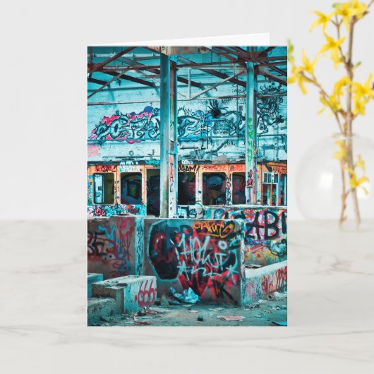 Das Gebäude wird nie als Alleinstraßenkunst entlas Karte (Gelbe Blume)