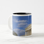 Das Gericht-Gebäude Vereinigter Staaten herein Zweifarbige Tasse (Vorderseite Links)
