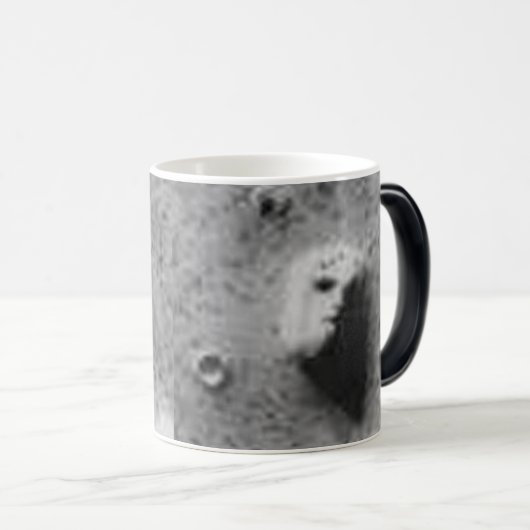 Das GESICHT auf MARS-_-Cydonia Mensae Verwandlungstasse (VorderseiteRechts)