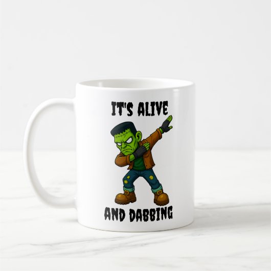 Das gestanzte Monster lebt und versucht zu Hallowe Kaffeetasse (Links)