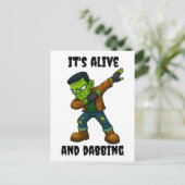 Das gestanzte Monster lebt und versucht zu Hallowe Postkarte (Stehend Vorderseite)