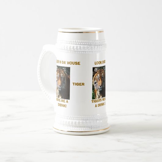 DAS GETRÄNK-TASSE DES TIGERS BIERGLAS (Vorderseite Links)
