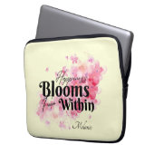 Das Glück blüht aus einem Laptop-Sieb Laptopschutzhülle (Vorderseite Links)