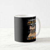 Das Glück des französischen Bulldoggen-Hundes ist Kaffeetasse (VorderseiteRechts)