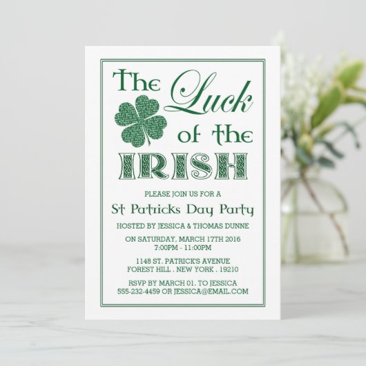 Das Glück des irischen St. Patrick's Day Einladung (Stehend Vorderseite)