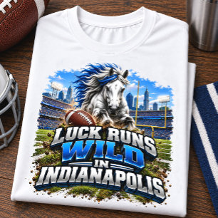 Das Glück läuft wild beim Indianapolis-Fußballfan T-Shirt