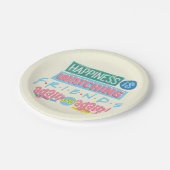 Das Glück sieht sich immer wieder FRIENDS™ an Pappteller (Schrägansicht)