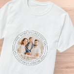 Das größte Vater des modernen klassischen Fotos de T-Shirt<br><div class="desc">Dieses einfache und klassische Design besteht aus Serifentypografie und fügt ein benutzerdefiniertes Foto hinzu. "Der größte Vater der Welt" umkreist das Foto deines Vaters,  Vaters,  Papas etc.</div>