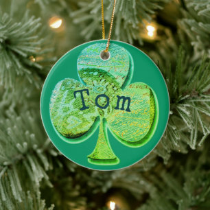 Das grüne Blattsymbol und der Name oder das Wort Keramik Ornament