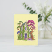 Das Haus mit Efeu und seinen riesigen Bäumen. Postkarte (Stehend Vorderseite)