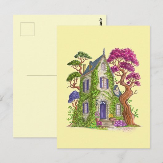 Das Haus mit Efeu und seinen riesigen Bäumen. Postkarte (Vorne/Hinten)