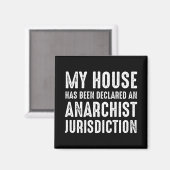 Das Haus wurde zu einer anarchistischen Gerichtsba Magnet (Vorderseite/Rückseite)