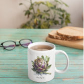 Das Herz des Gartens: Artichoke in Wasserfarbe Tasse
