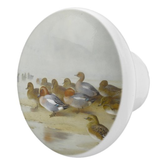 Das Hotel ist sehr gepflegt und Aquamarin am Ufer, Keramikknauf (Rechts)