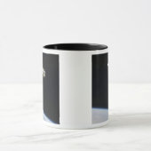 Das Hubble-Weltraumteleskop im Orbit über der Erde Tasse (Zentrum)