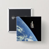 Das Hubble-Weltraumteleskop mit blauer Erde Button (Vorne & Hinten)