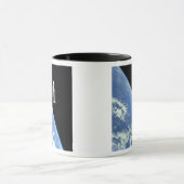 Das Hubble-Weltraumteleskop mit blauer Erde Tasse (Zentrum)