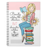 Das hübsche Notizbuch oder die Zeitschrift eines Notizblock (Vorderseite)