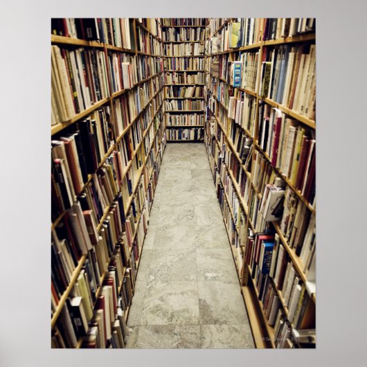 Das Innere einer gebrauchten Buchhandlung Schweden Poster (Vorne)