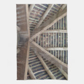 Das Innere eines Holzdaches Küchentuch (Vertikal)