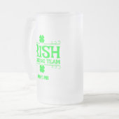 Das irische Getränketeam, das Glück, das Kleeblatt Mattglas Bierglas (Vorderseite Links)