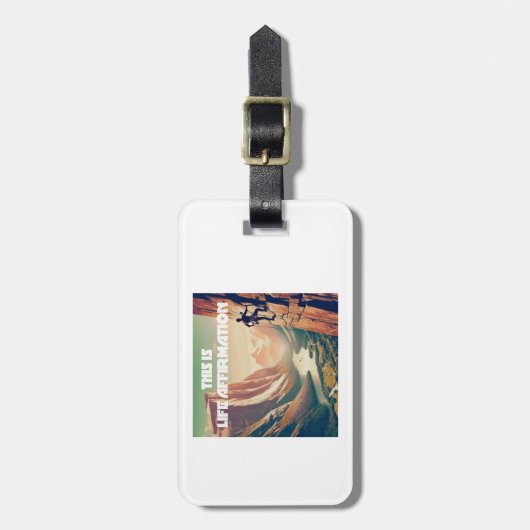 Das ist das lebensbejahende Rock Climbing Gepäckanhänger (Vorderseite vertikal)