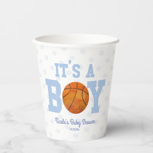 Das ist ein Junge! Blue Basketball Baby Dusche Pappbecher (Vorderseite)