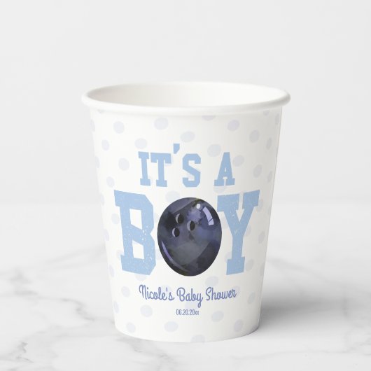 Das ist ein Junge! Blue Bowling Ball Baby Dusche Pappbecher (Rückseite)