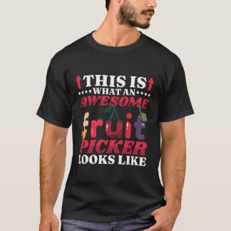 Das ist ein Phantastischer Fruchtpicker, der wie O T-Shirt