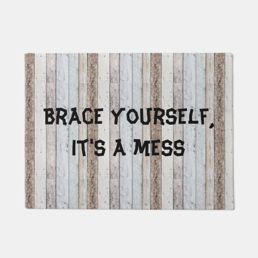 Das ist ein schlechtes altes Holzgelände Fußmatte (Vorderseite)