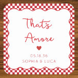 Das ist eine eher italienische Personalisierte Rot Rechteckiger Pappuntersetzer<br><div class="desc">Genießen Sie eine Touch italienischer Romantik mit unseren schicken "That's Amore" Untersetzer,  exklusiv auf Zazzle. Dieses Design besticht durch eine nostalgische,  rot-weiß karierte Grenze,  gepaart mit einem skurrilen Herzdesign an der Vorderseite,  das die Essenz von Liebe und Charme einfängt.</div>