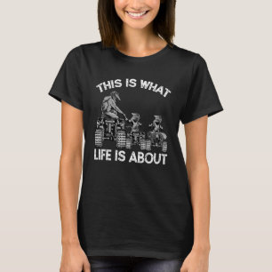 Das ist es, was das Leben über Quad Bike Vater und T-Shirt