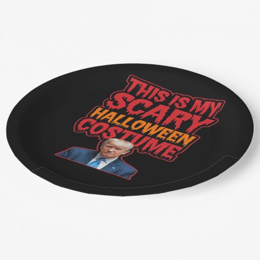 Das ist mein Beängstigendes Halloween-Kostümklassi Pappteller (Schrägansicht)