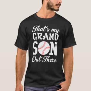 Das ist mein Enkel da draußen T-Shirt