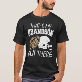 Das ist mein Enkel da draußen Vintager Fußball T-Shirt