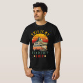 Das ist mein Road Trip Ship RV Camping im Freien T-Shirt (Vorne ganz)