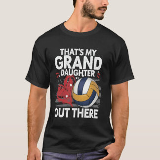 Das ist meine Enkelin da draußen Oma Opa T-Shirt