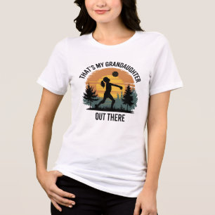Das ist meine Enkelin da draußen Volleyball Tri-Blend Shirt
