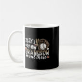 Das ist meine Großmutter da draußen Baseball-Moth Kaffeetasse (Links)